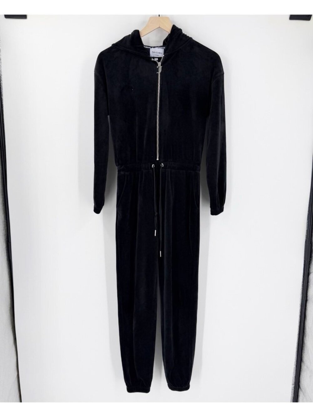 EUC! Juicy Couture Black Velour Soft Hooded Jumpsuit XS Lounge Errand Y2K style